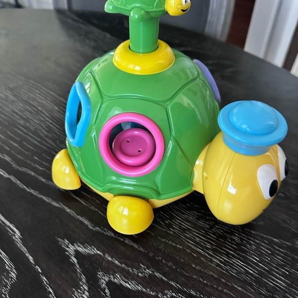Shape Sorting Shaking Turtle - Picture 2 of 5